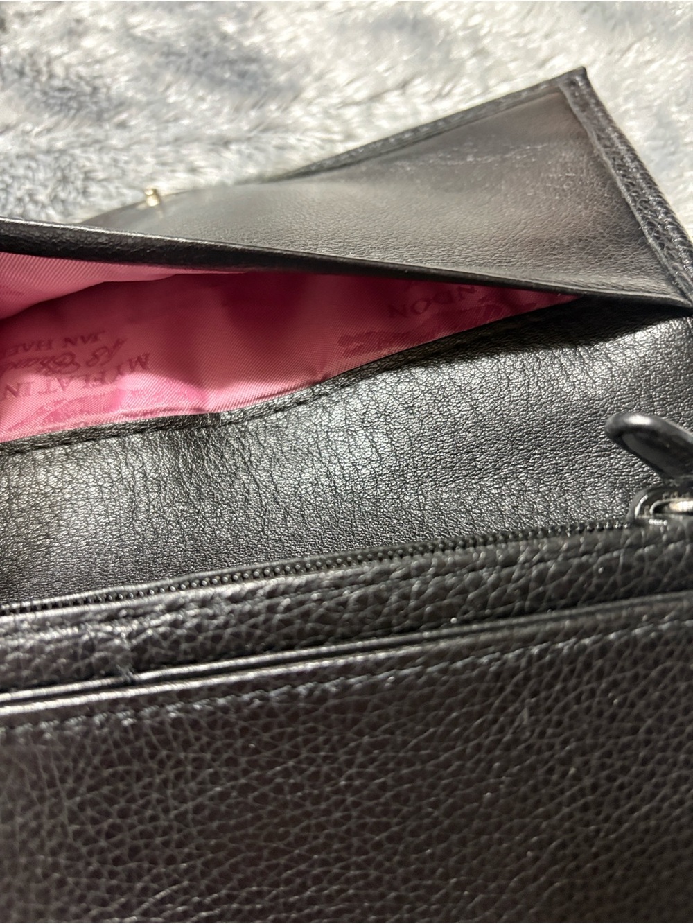 My Flat In London Wallet - Picture 10 of 15